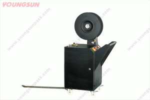 半自動打包機(jī)